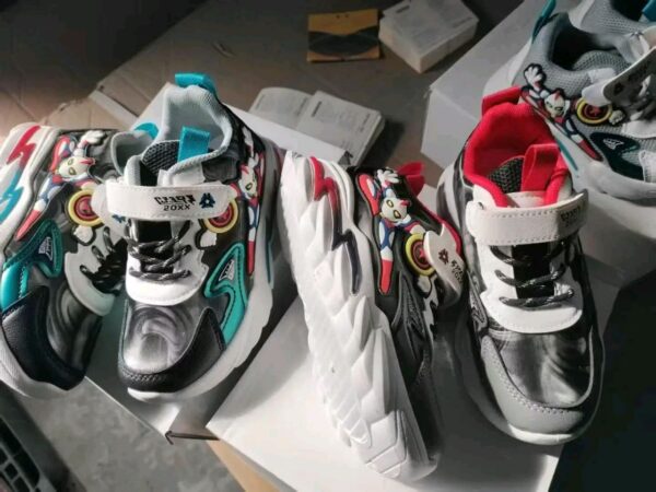 Kids shoes pallets