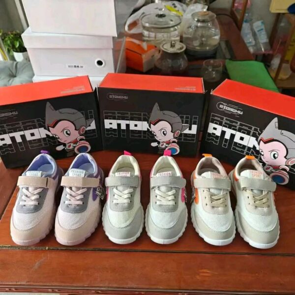Kids shoes pallets